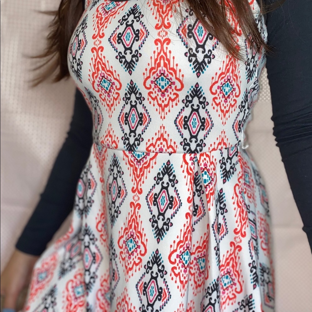 Light Spring dress! - Picture 3 of 6